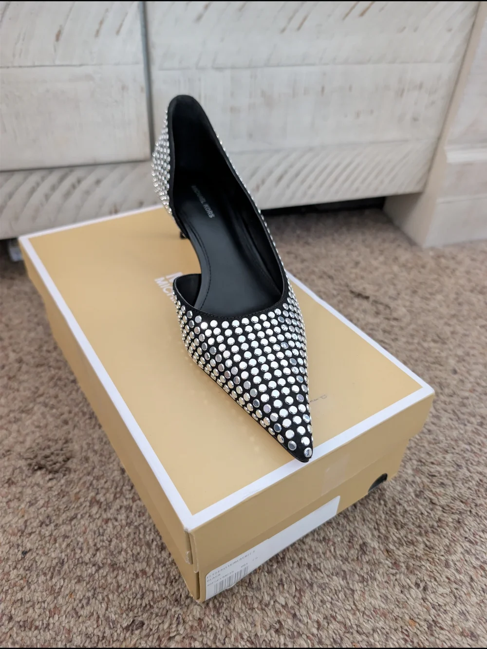 NIB MICHAEL Michael Kors Elyse Studded D'Orsay Kitten Heel Pumps Black 7.5